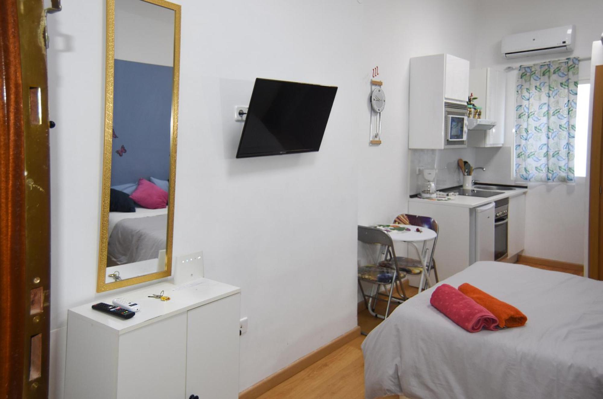 Loft Puerta De Sol Apartment Madrid Luaran gambar